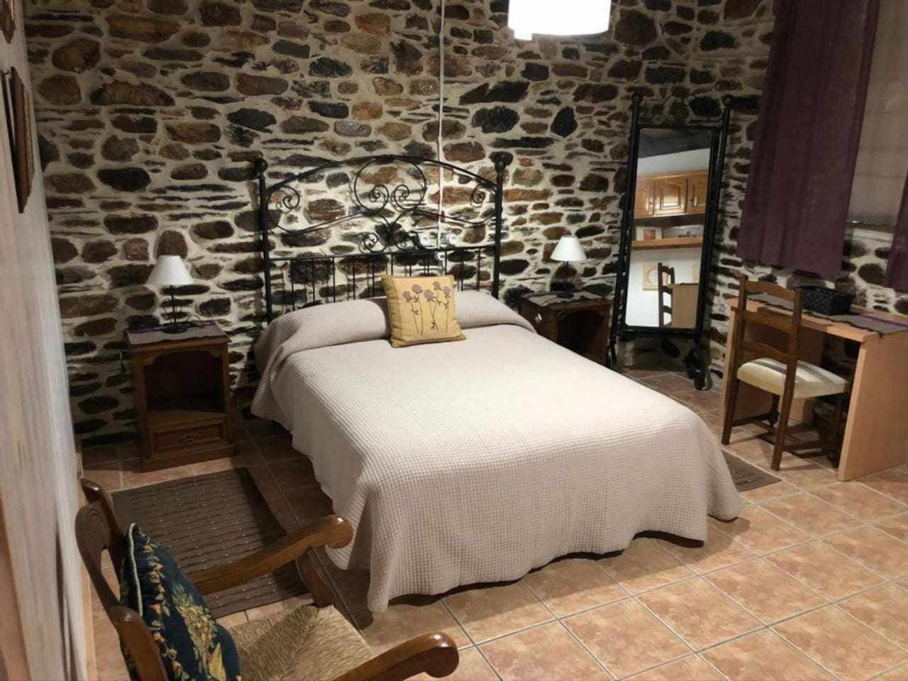 Casa Do Hiebra Alojamiento Rural Ribeira Sacra Castroncelos Екстериор снимка